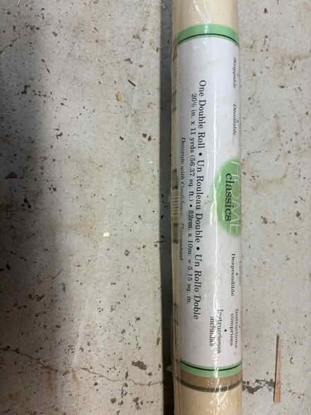 Photo of free Roll of wallpaper (Midtown) #1