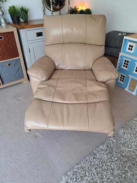 Photo of free Manual recliner leather (Bodenham) #4
