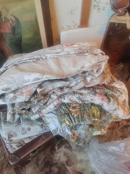 Photo of free Around 6 pairs of curtains (Whittlesey) #1