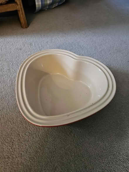Photo of free Le Creuset Oven Dish in red (Hest Bank.) #3
