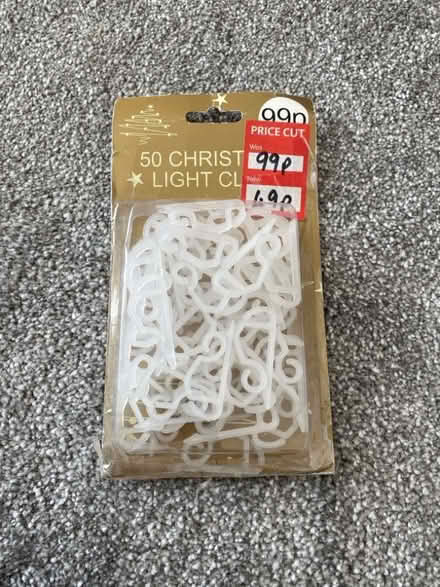 Photo of free Christmas light clips (Whinfield DL1) #1