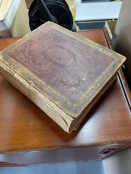Photo of free Family bible (Hazlemere HP15) #1