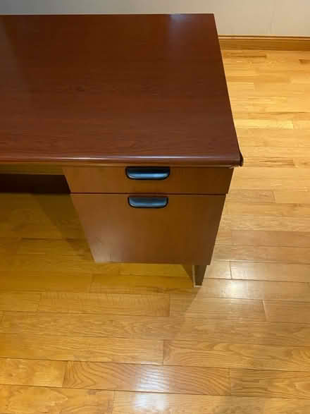 Photo of free Large desk (Schaumburg) #2