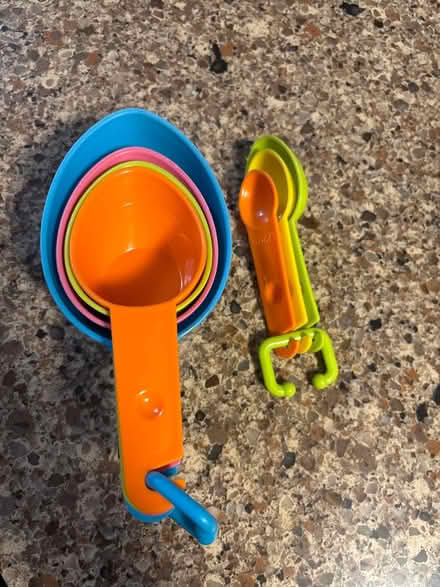 Photo of free Measuring cups (Glen Burnie) #1
