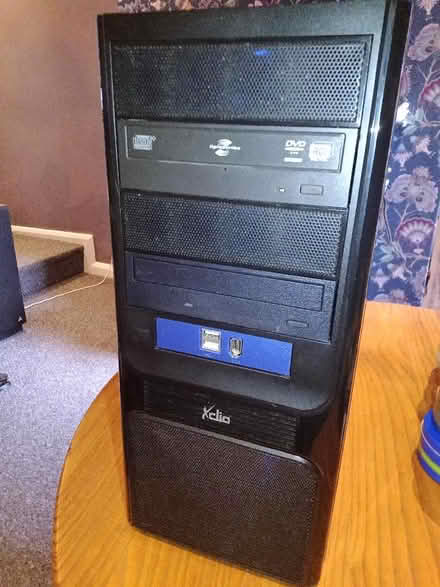 Photo of free Windows 10 Desktop Computer (Walton on the Hill L4) #1