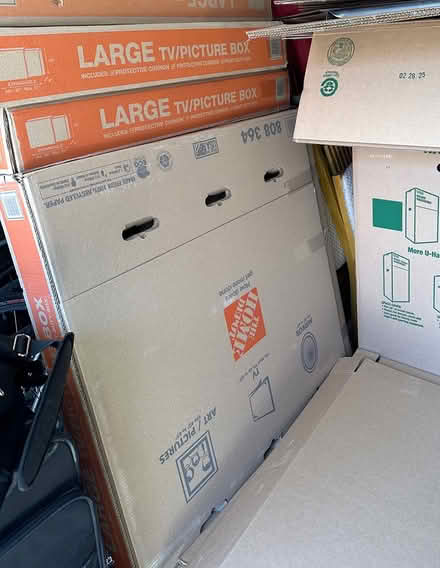 Photo of free Boxes for Art/Mirrors/TV (St Paul) #3
