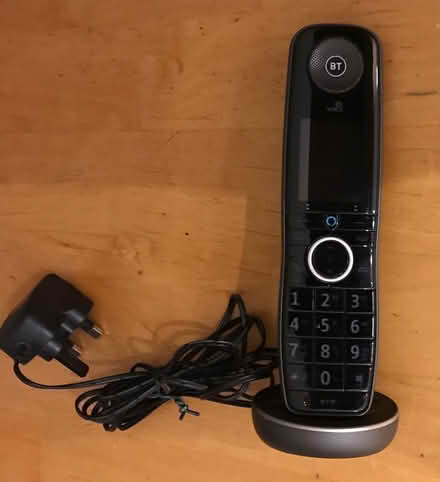 Photo of free BT Advanced Digital home phone with Alexa charger in base (Booker HP12) #2
