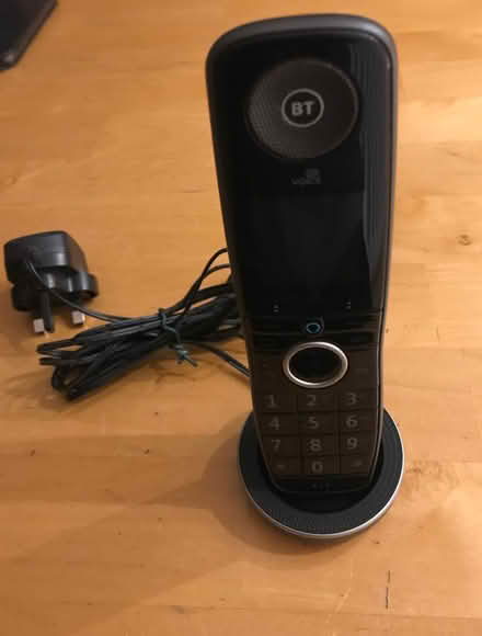 Photo of free BT Advanced Digital home phone with Alexa charger in base (Booker HP12) #1