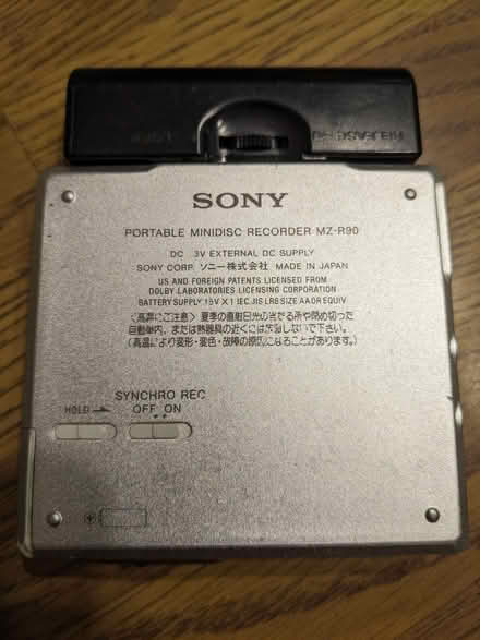 Photo of free Sony Portable MiniDisc Recorder MZ-R90 (Emmer Green RG4) #3