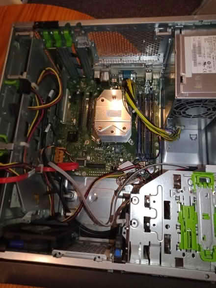 Photo of free Fujitsu Celsius Computer i5 Windows 10 WiFi (Walton on the Hill L4) #2