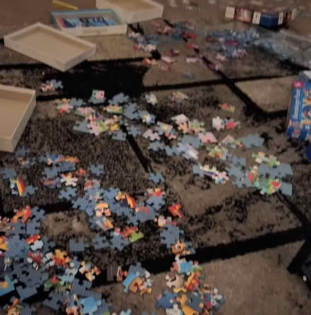 Photo of free puzzle mickey mouse puzzle peppa (Horley RH6) #1