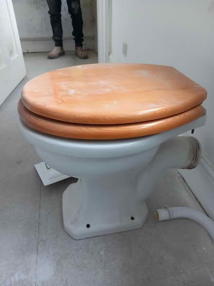 Photo of free Toilet , Basin and pedestal (Finchdean PO8) #1