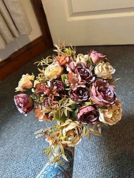 Photo of free Artificial Flowers Set (So19 9ah) #2