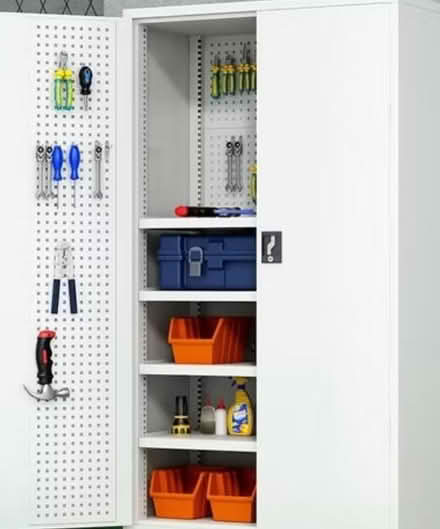 Photo of Metal cabinet (CO7) #1