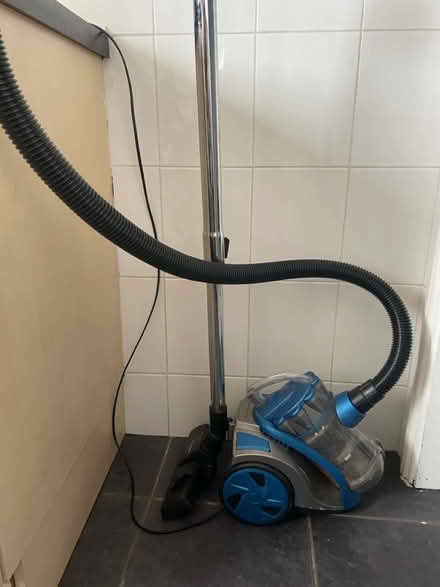 Photo of free Tower T102000BLGPETS Vacumm (E1 4pp) #1