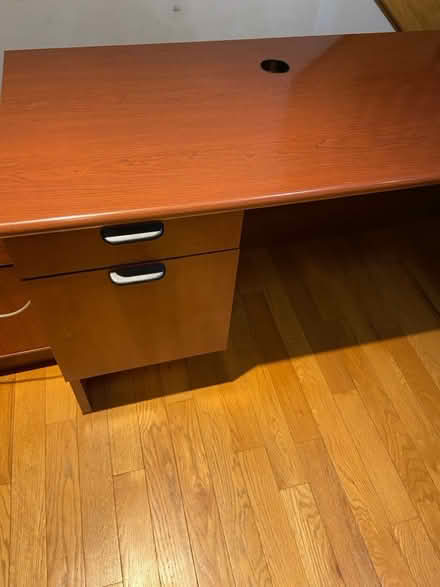 Photo of free Large desk (Schaumburg) #3
