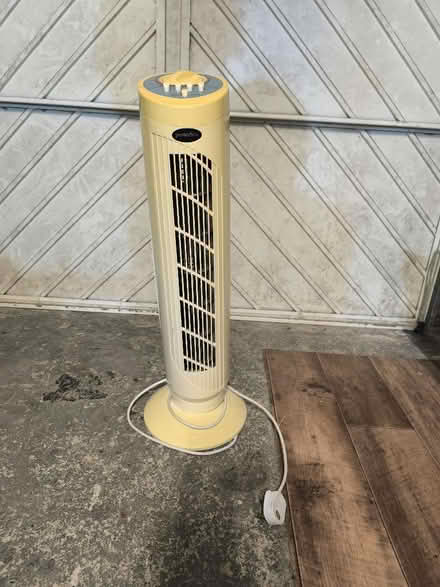 Photo of free Fan (Allerton BD15) #3