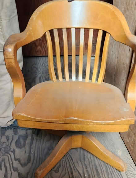 Photo of free Vintage oak DESK and swivel CHAIR (Francisco Blvd/Burger King) #4