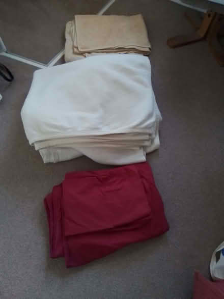 Photo of free Towels, blankets, duvet cover, bath mat (Burntwood WS7) #1
