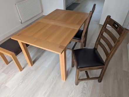 Photo of free Dining table, chairs and bench (Biggleswade SG18) #3