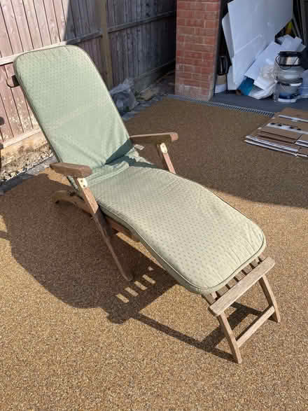 Photo of free Recliner (Hazlemere HP15) #2