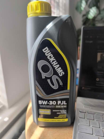 Photo of free 5W-30 FJL ACEA A5/B5 engine oil (ne6 2py) #1