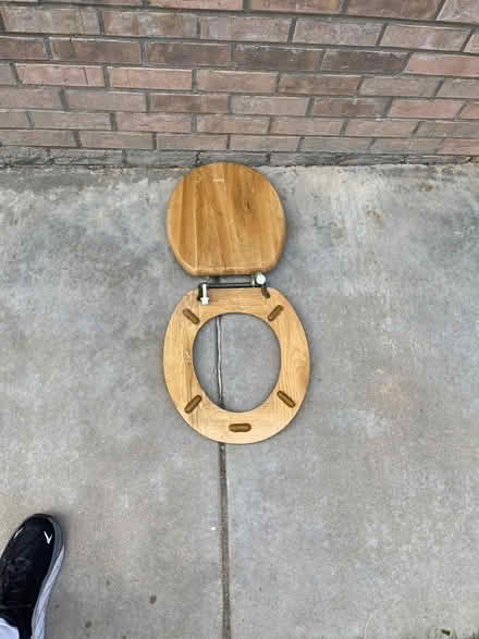 Photo of free Toilet Seat (Fort Collins Dunbar Avenue) #1