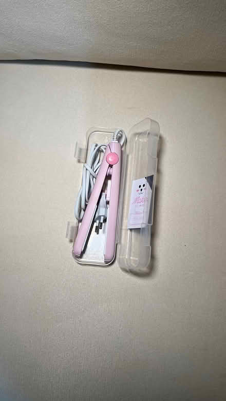 Photo of free Small hair straightener (Oxford OX3) #1