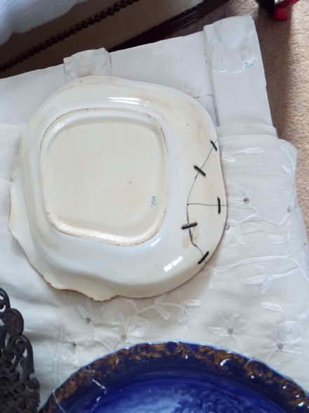 Photo of free 4 x antique plates - damaged - perhaps for garden decor (Bingham NG13) #3