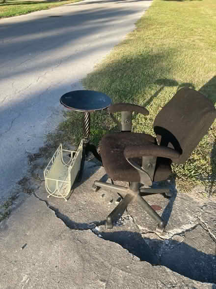 Photo of free Curb Alert (NE Ocala) #2