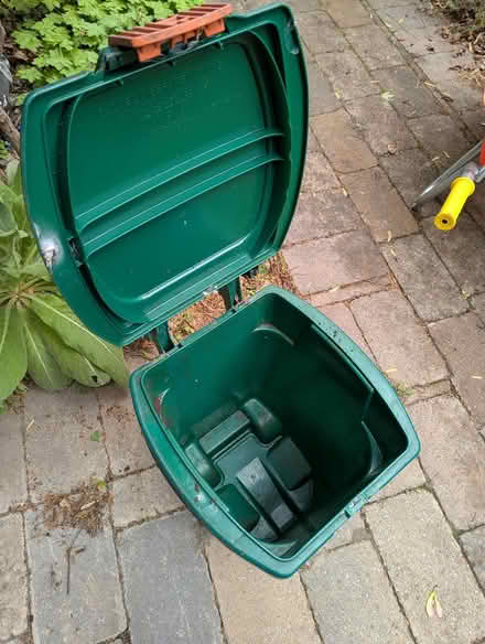 Photo of free Compost bin (Champlain Park) #1