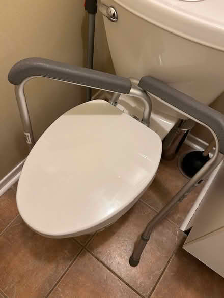 Photo of free Toilet assist bars - missing middle (L5L 5P5) #4