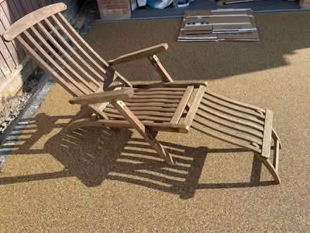 Photo of free Recliner (Hazlemere HP15) #1