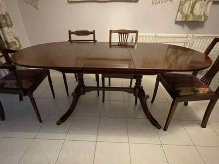 Photo of free Dining table and 5 chairs (AL1) #3