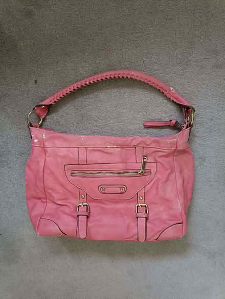 Photo of free Handbag Pink Useable (New Penshaw NE38) #1