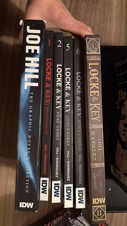 Photo of free Graphic novels / books (Jersey city) #1