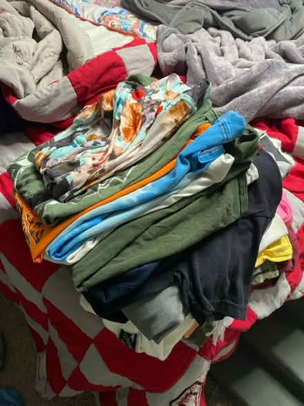 Photo of free Women’s clothing (Oregon) #1