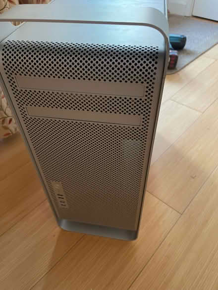 Photo of free MacPro 2009 (Sheringham NR26) #1