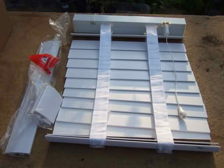 Photo of free 2 x venetian blinds for small windows new. (Brotheridge Green WR8) #1
