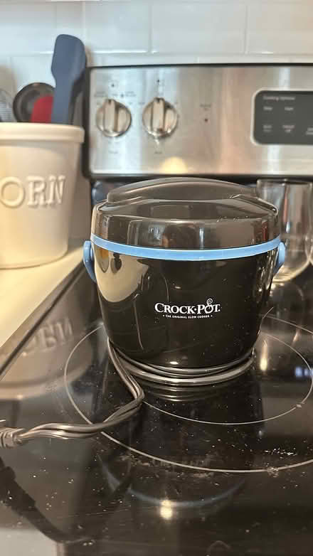 Photo of free New crock pot (Jersey city) #1