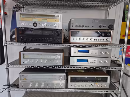 Photo of Old Stereo Equipment (Parmer and Mopac) #1