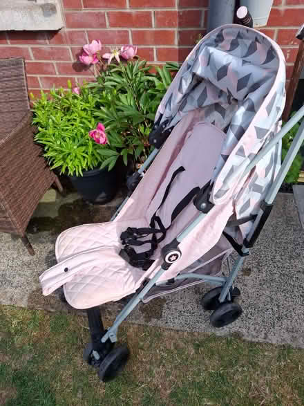 Photo of free Pram (BT14) #3