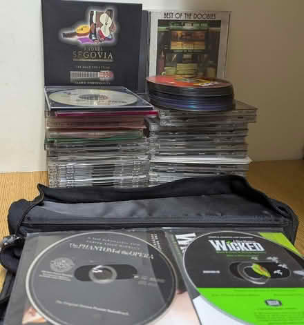 Photo of free CDs, DVDs, cassettes (N Leverett) #1