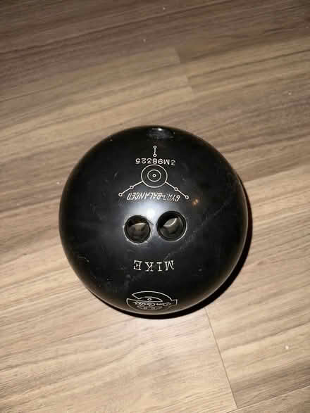 Photo of free Bowling ball (Jersey city) #1