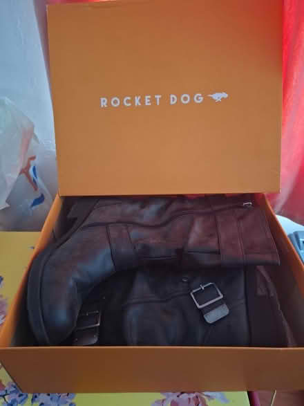 Photo of free rocket dog leather boots π’ (CB5 8PA) #1