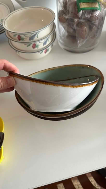 Photo of free Lenox serving bowl & other bowls (Jersey city) #4