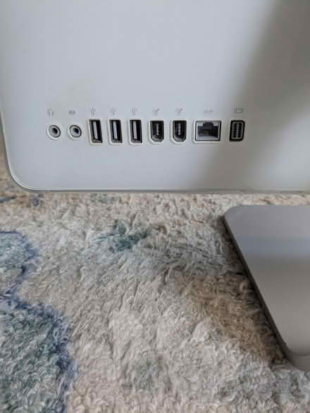 Photo of free iMac Core 2 Duo 2.16ghz 20in (upper west side) #4