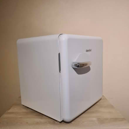 Photo of free Comfeè Refrigerator (TW7) #2