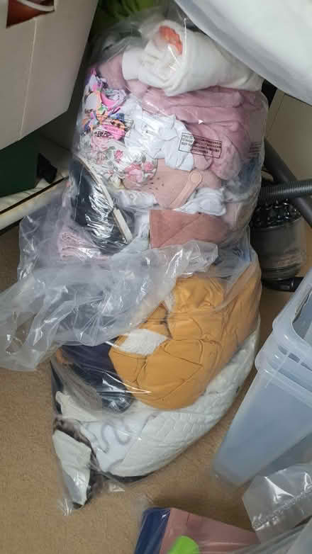 Photo of free Bag of women and childs clothing (thornton heath) #1