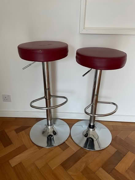 Photo of free 2 bar stools (Br29dr) #1